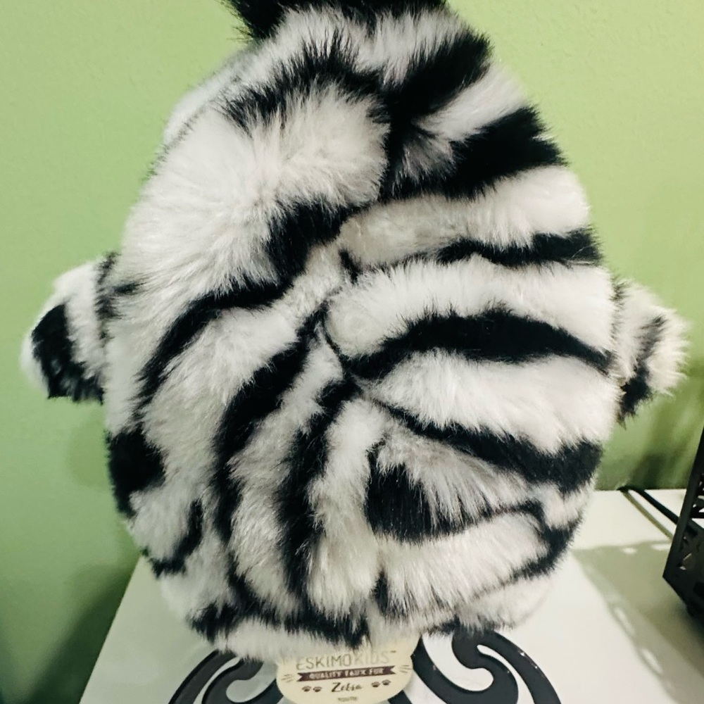 🌟Eskimo Kids🌟 Adorable Zebra Print Baby Hat - Picture 6 of 6